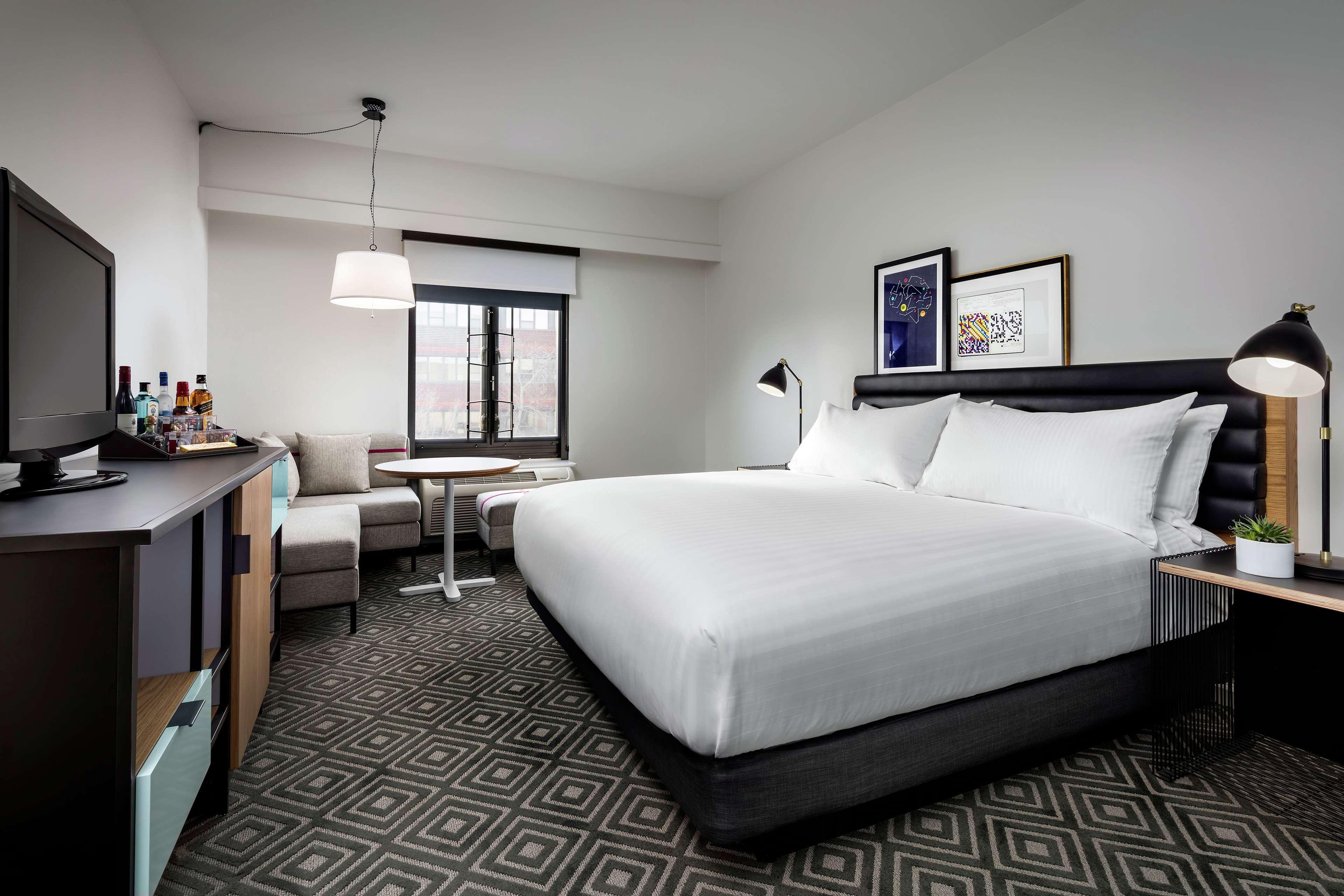 Freepoint Hotel Cambridge, Tapestry Collection By Hilton Exteriör bild