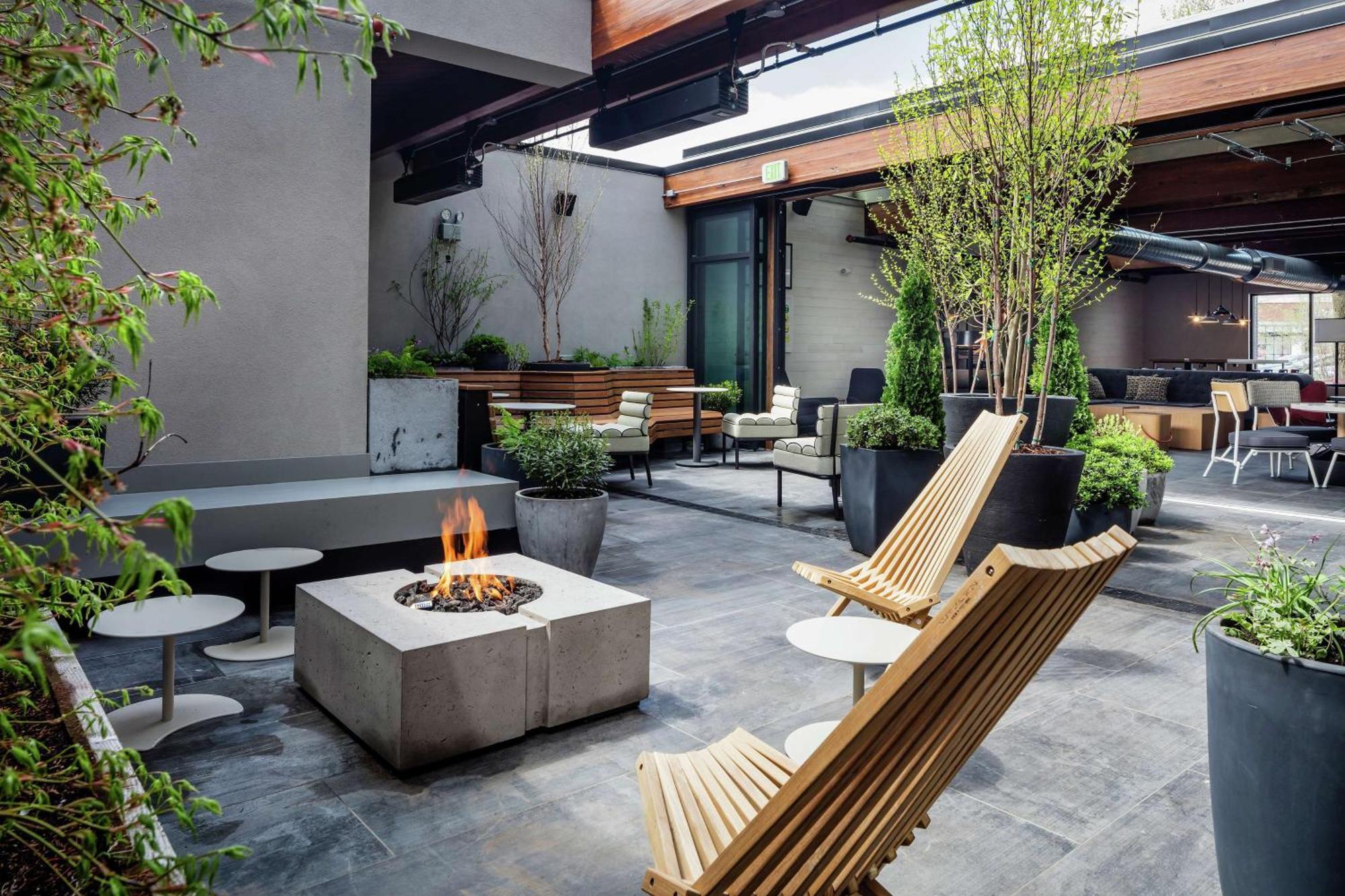 Freepoint Hotel Cambridge, Tapestry Collection By Hilton Exteriör bild