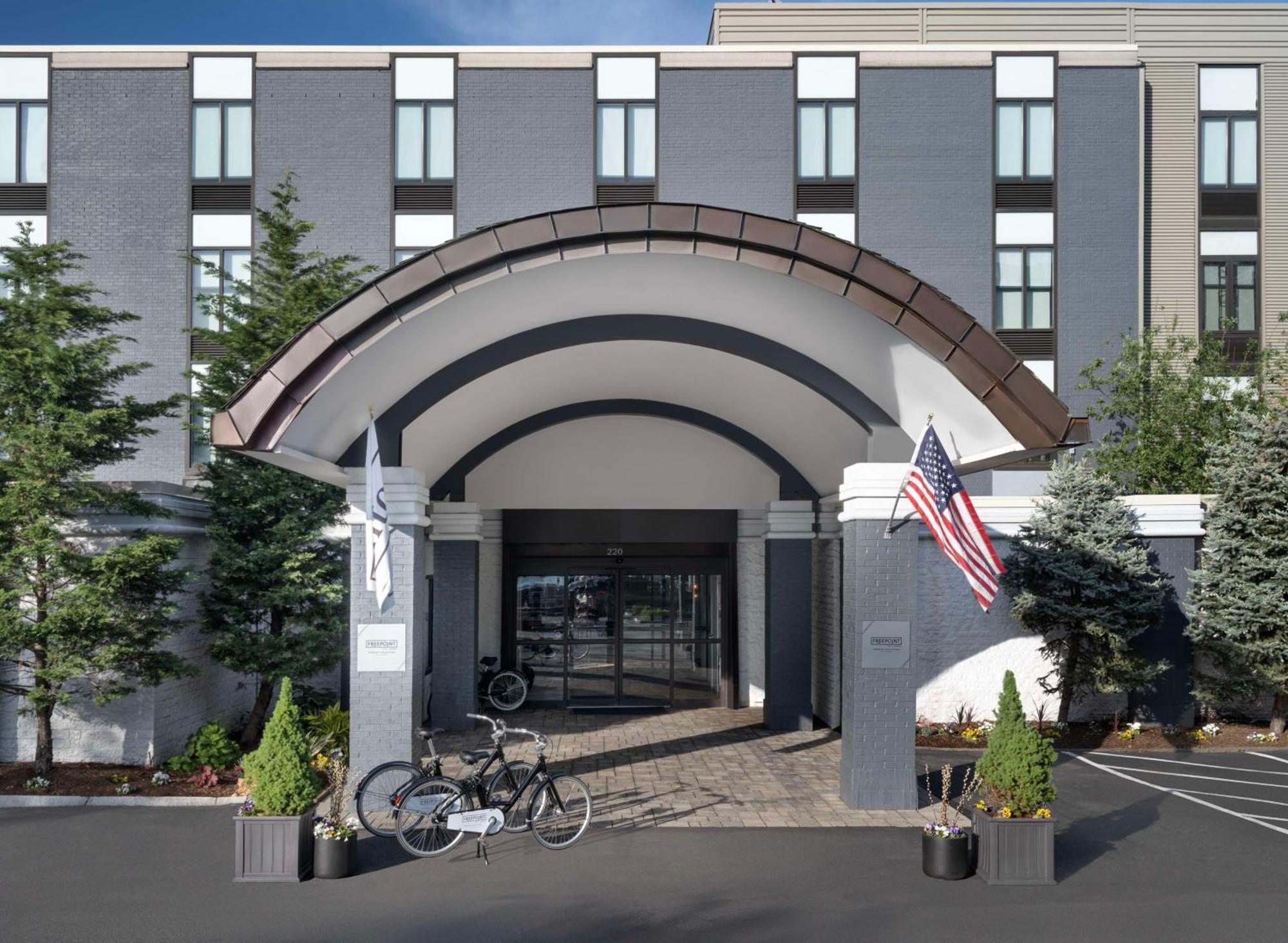 Freepoint Hotel Cambridge, Tapestry Collection By Hilton Exteriör bild