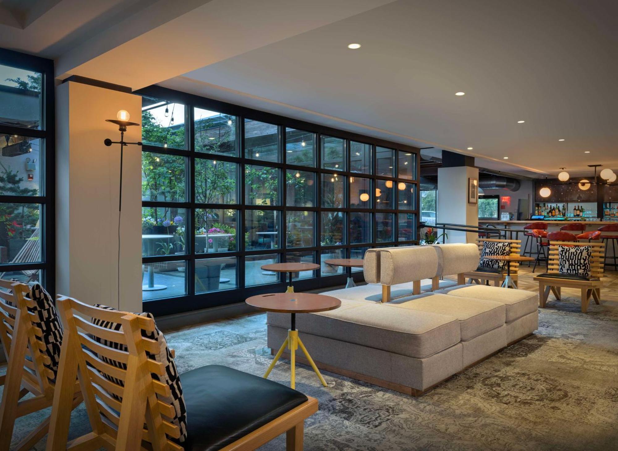 Freepoint Hotel Cambridge, Tapestry Collection By Hilton Exteriör bild